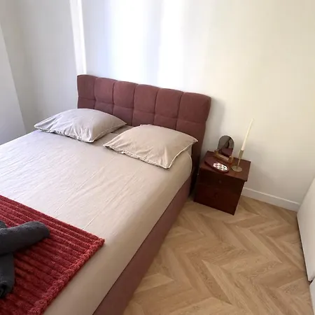 T2 - Proche Du Port Apartment *
